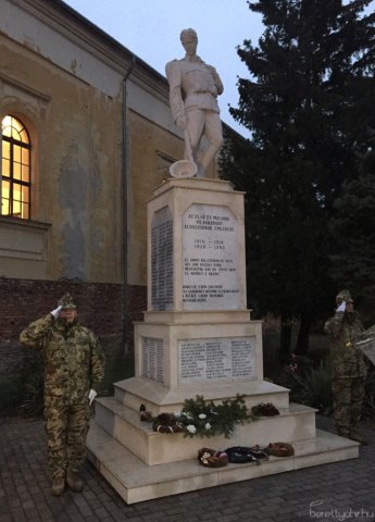 100 éve ért véget az I. világháború-megemlékezés 07